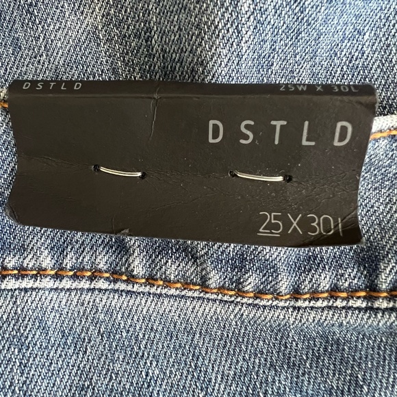 DSTLD Distressed Button Fly Mom Jean Size 25 - Picture 10 of 14
